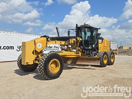 2014 CAT 140M2
