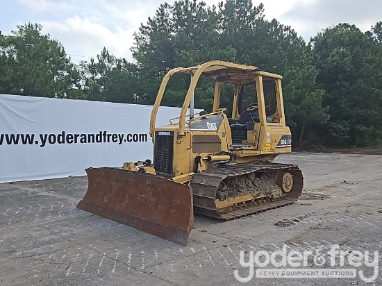 2003 CAT D3G LGP