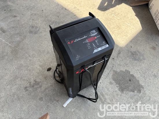 Unused 250 AMP Professional Roll Around Schumacher Wheel Charger 6/12V