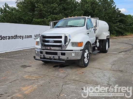 2005 Ford F750