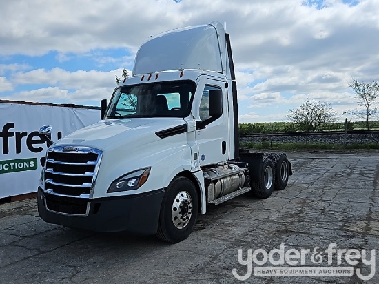 2020 Freightliner Cascadia 126