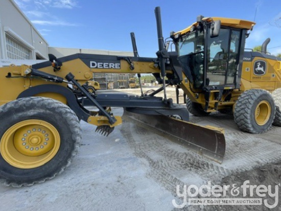 2023 John Deere 670GP