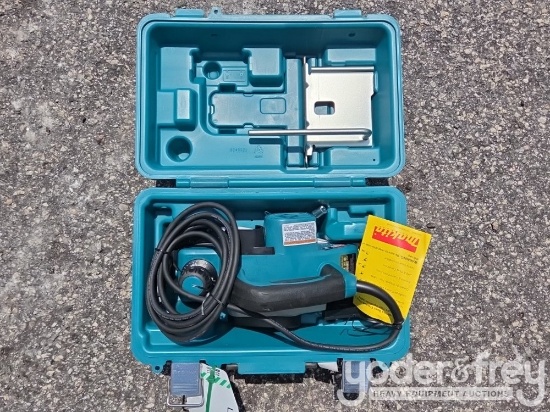Makita 3-1/4" Planer c/w Tool Case, Recondition (RP0800K) (1 yr Factory Warranty)