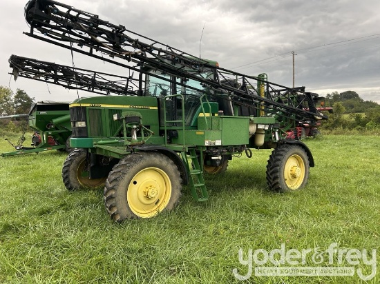 2000 John Deere 4700