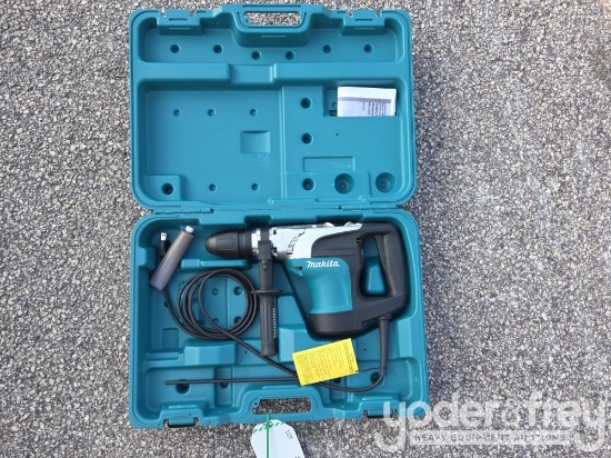 Makita 1 9/16" Rotary Hammer Accepts SDS Plus Bits, Recondition (HR4002) (1 YR Factory Warranty)