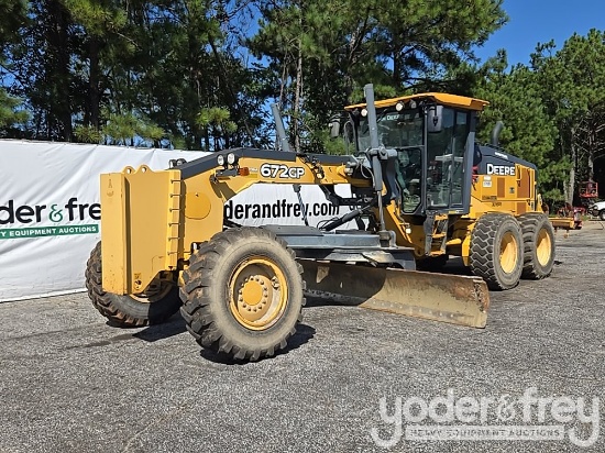 2016 John Deere 672GP