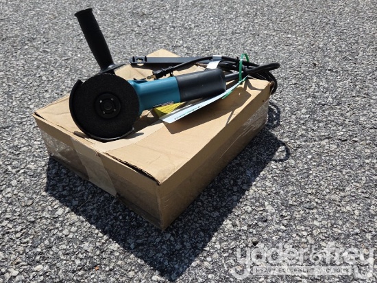 Makita 4 1/2" Angle Grinder, Recondition (9557NB) (1 yr Factory Warranty)