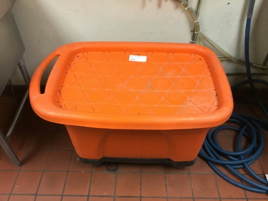 SOAKER TUB
