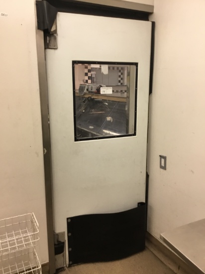 SINGLE SWINGING DOOR MEAT ROOM