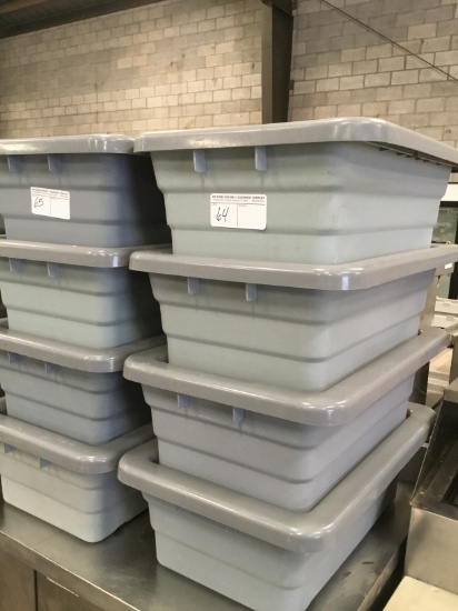 4 HAMBURGER TUBS W/LIDS