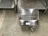 S.S. HAND SINK W/ KNEE PETALS