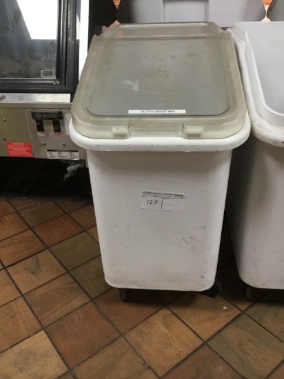 Rolling ingredient bin
