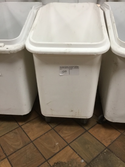 Rolling ingredient bin