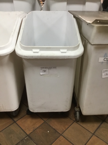 Rolling ingredient bin
