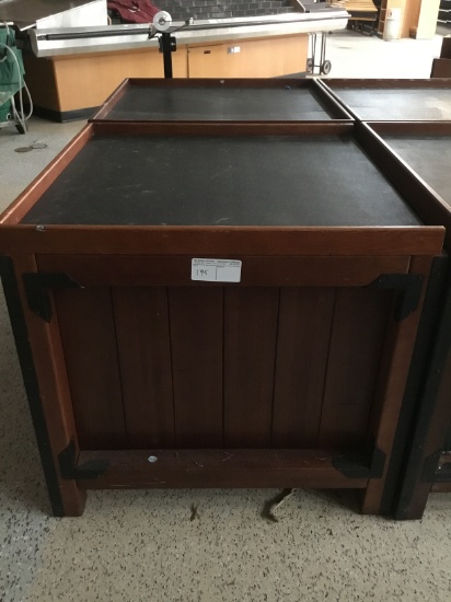 3' x 3' produce display box