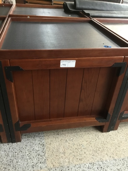 3' x 3' produce display box