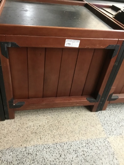 3' x 3' produce display box