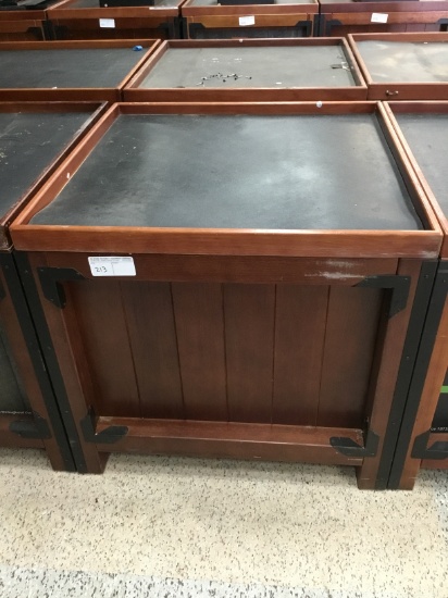 3' x 3' produce display box