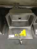 SS HANDSINK WITH KNEE CONTROLS