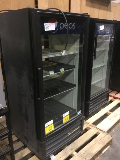 GLASS DOOR BEVERAGE COOLER