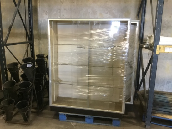 3 DISPLAY CASES