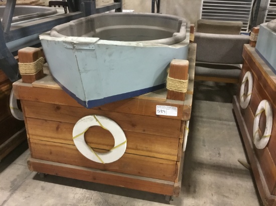 ICE DOWN SEAFOOD BOAT DISPLAY