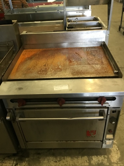 WOLF GAS OVEN W/GRIDDLE