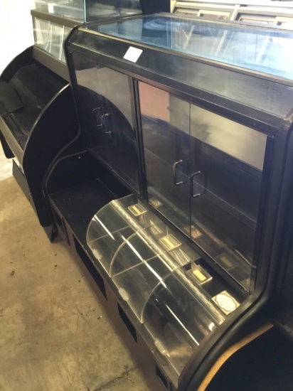 5' BAKERY DISPLAY CASE W/DOORS