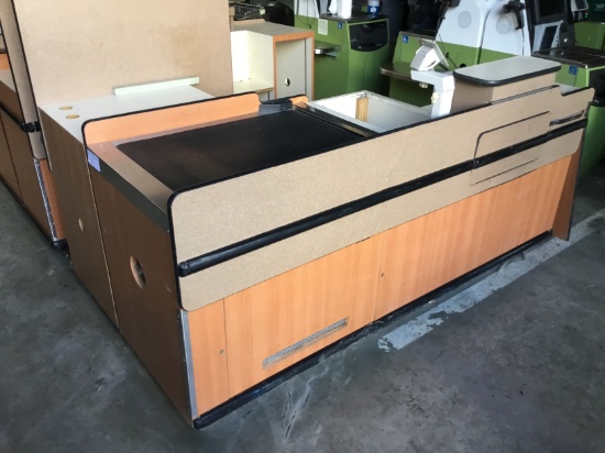 CHECKSTAND