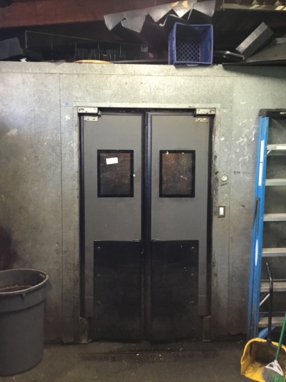22â€™ x 13 x 8â€™ Produce Cooler walk-in w/ coil