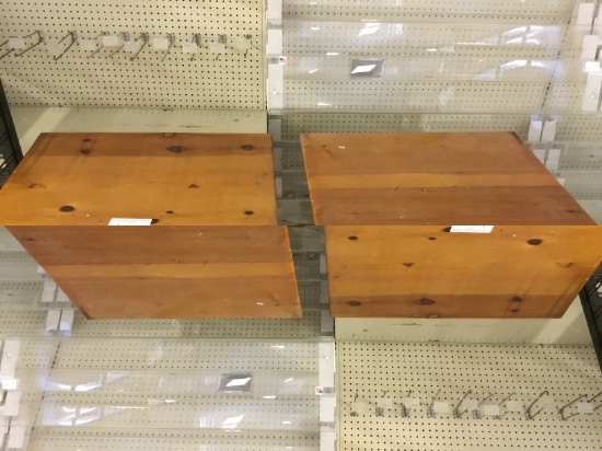 4 MINI WOODEN TABLE DISPLAYS