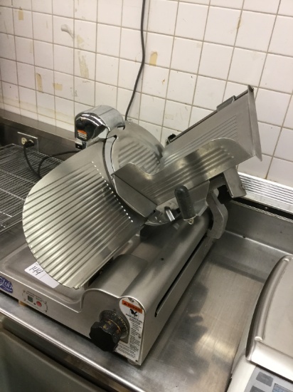 GLOBE MANUAL SLICER