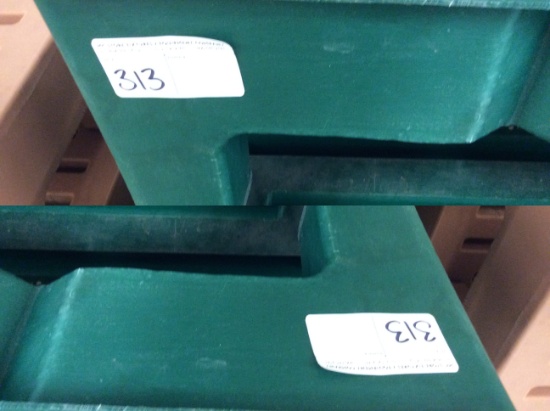3 4' green plastice dunnage racks