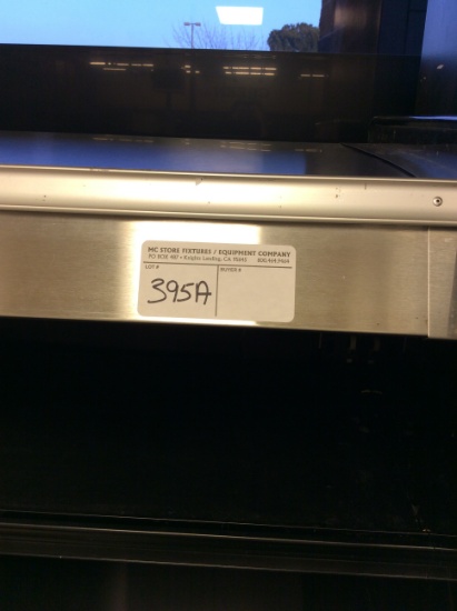 8' Hill Pheonix produce case self contained