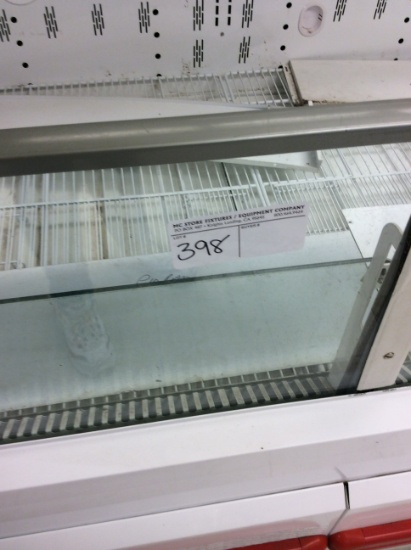8' produce case self contained