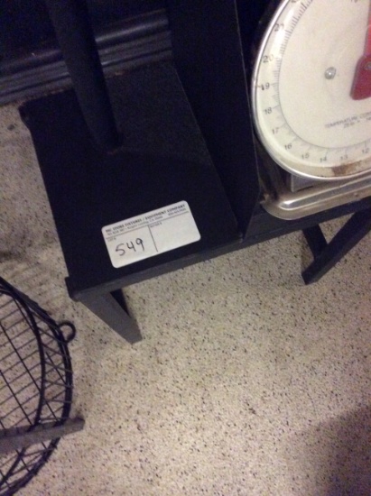 AccuWeight scale with table and bag holder