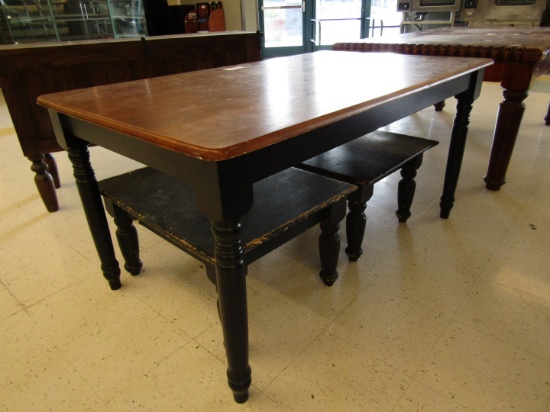 1 LOT WOOD DISPLAY TABLES