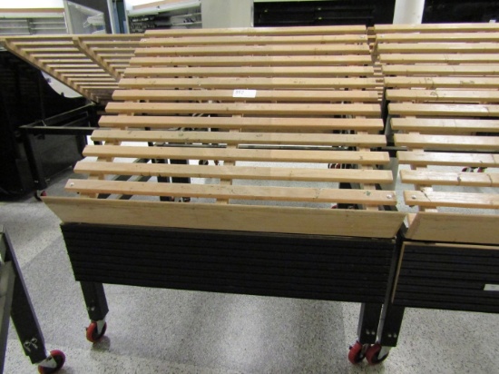 4'X4' PRODUCE TILTING DISPLAY ON WHEELS