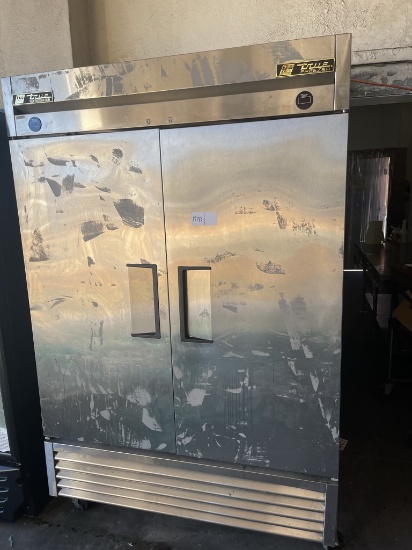 True 2 door freezer/cooler s/c