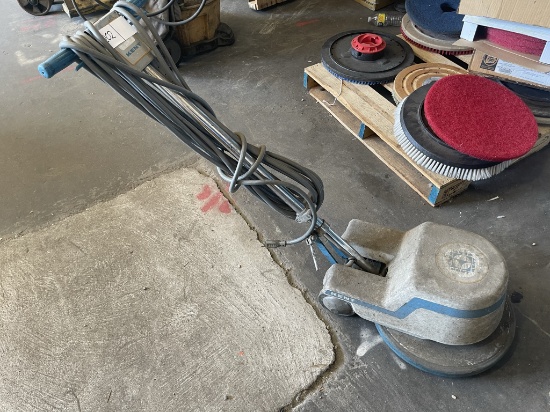 Floor buffer