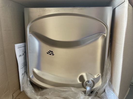 Hasley taylor NEW drinking fountain