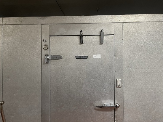 10' x 12' x 7.5' meat walk-in cooler with coil