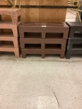 1 LOT 3 BROWN PLASTIC DUNNAGE RACKS