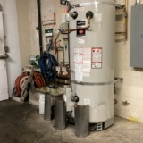 BRADFORD WHITE HOT WATER HEATER