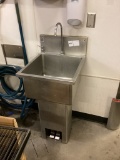 S/S HAND SINK WITH FOOT PEDALS