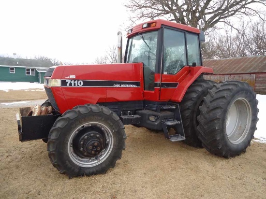 Case IH 7110 MFWD tractor