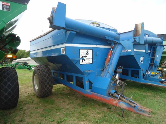 Kinze 400 Grain Cart