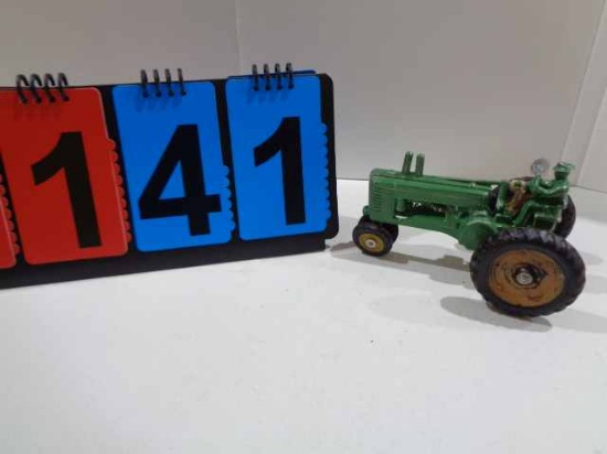 Ertl JD A w/man