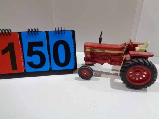 Ertl IH 1026 hydro