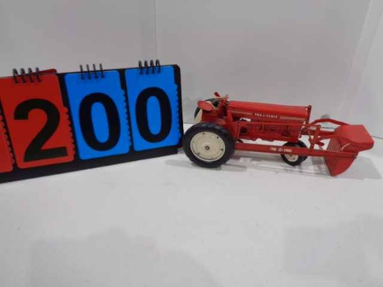 TruScale tractor & loader